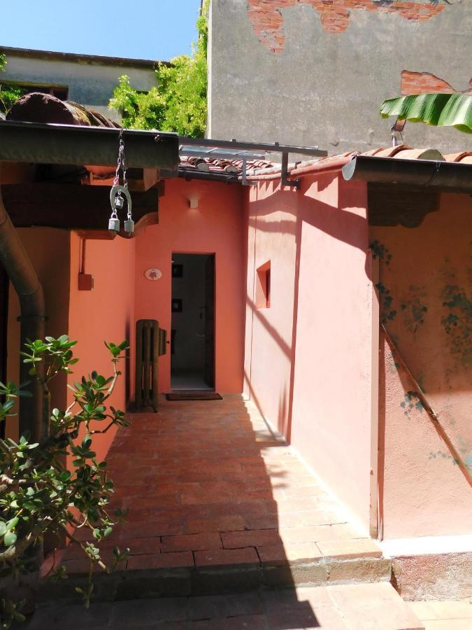 Appartamento Con Piscina Immersa Nel Verde Cascina Exterior photo