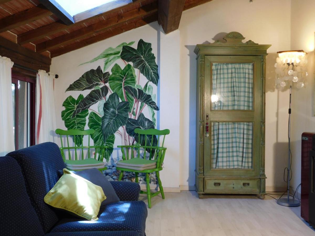 Appartamento Con Piscina Immersa Nel Verde Cascina Exterior photo